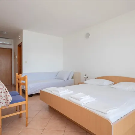 Apartment Apartments More