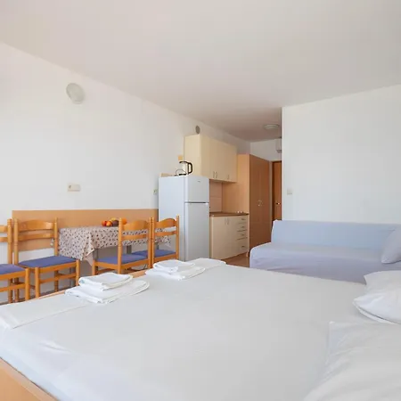 Apartment Apartments More Duce