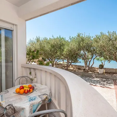 Διαμέρισμα Apartments More *