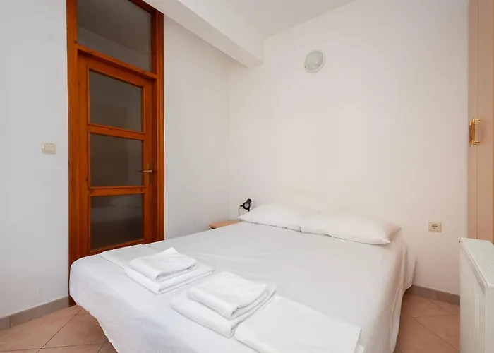 Apartments More * Duće